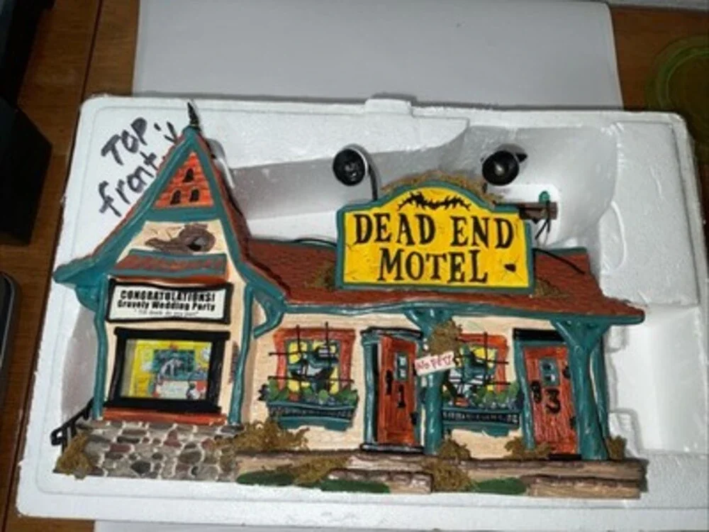 Department 56 Halloween Dead End Motel Mint In Box